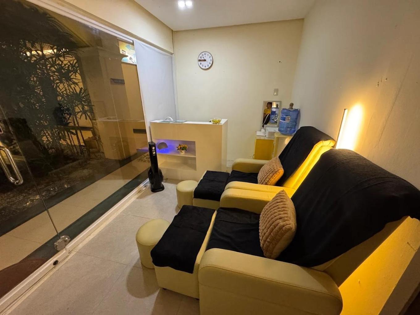 Golden Phoenix Hotel Boracay Manoc-Manoc Bagian luar foto